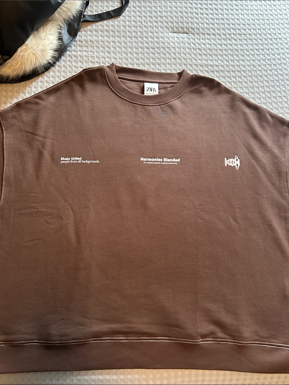 Oversized ZARA Brown Crewneck Sweatshirt with White Text Graphic